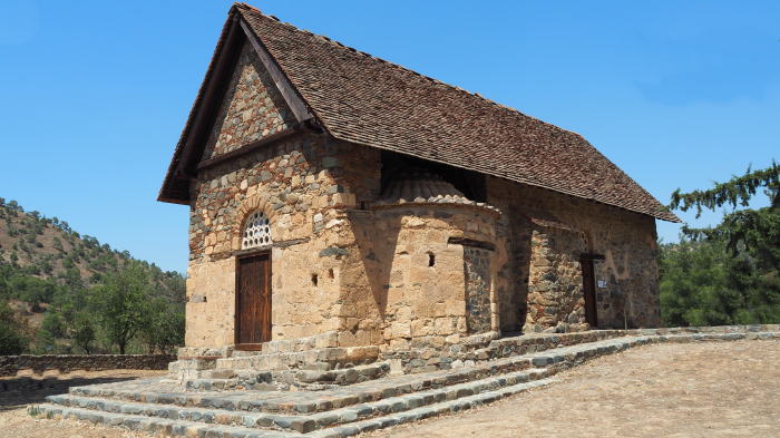 アシヌ教会