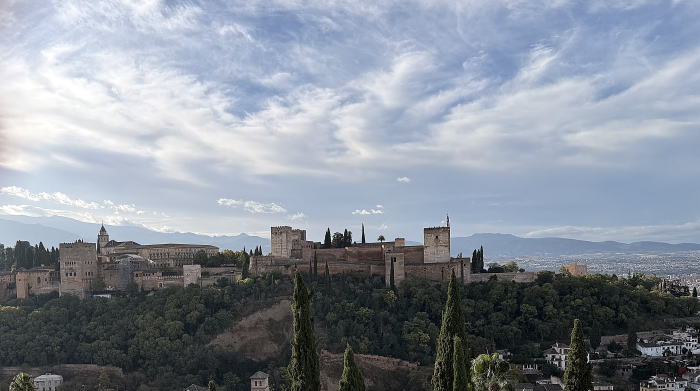 グラナダ